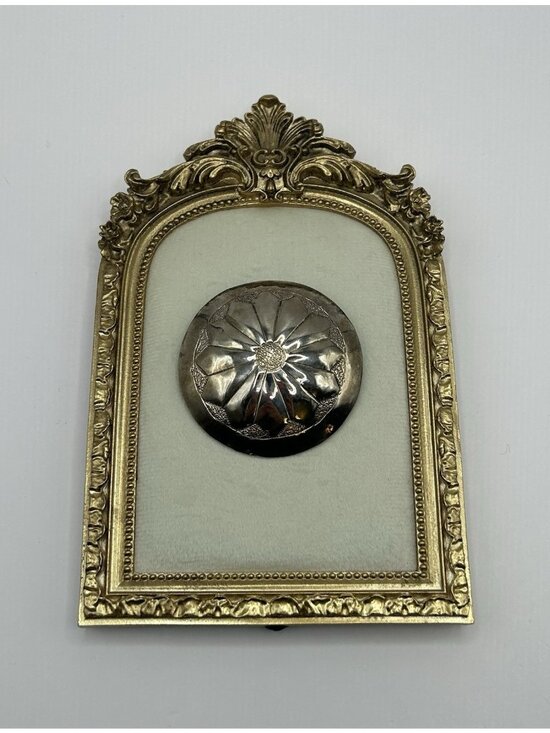 Unbranded Jewelry - Vintage Silver Tone Floral Dome Pendant Large Etched Metal Statement Western